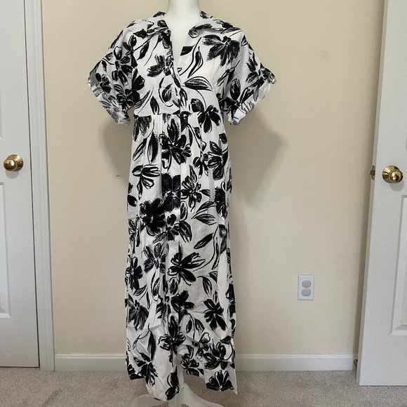 US Together Plus Empire Waist Dress Black/White/Floral Size 2X - Picture 14 of 14